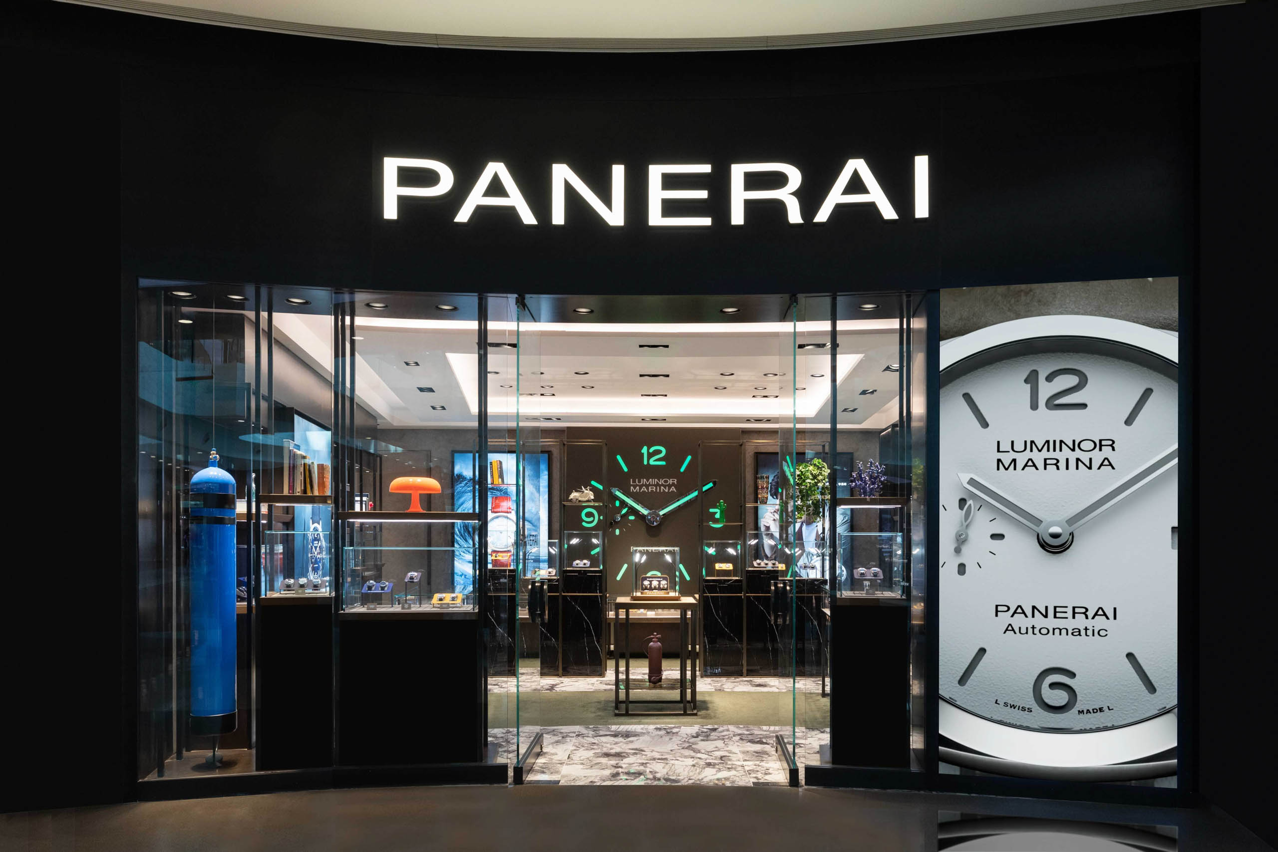 Panerai_HTB External Boutique_2022_001.jpg