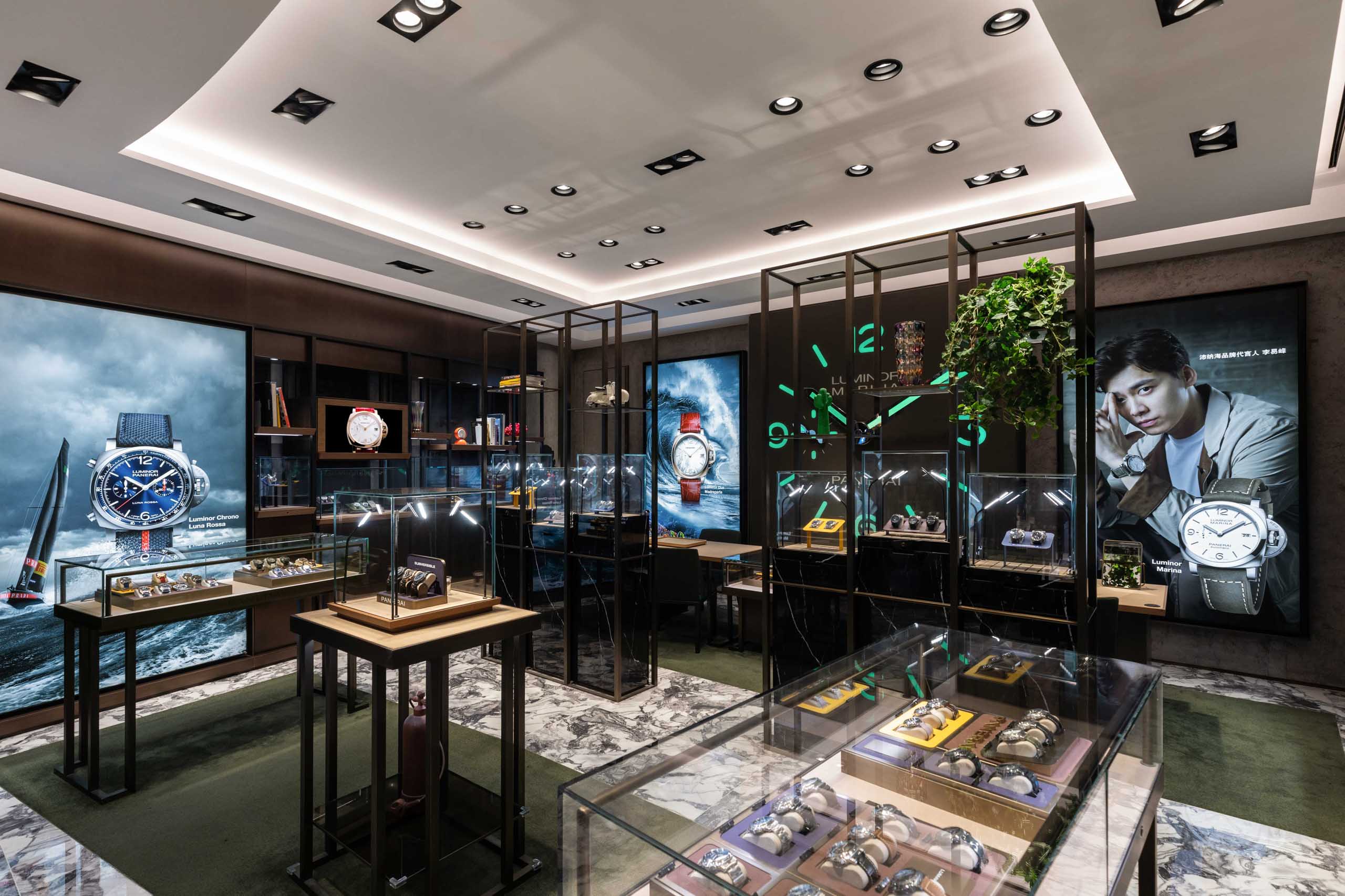 Panerai_HTB External Boutique_2022_006.jpg