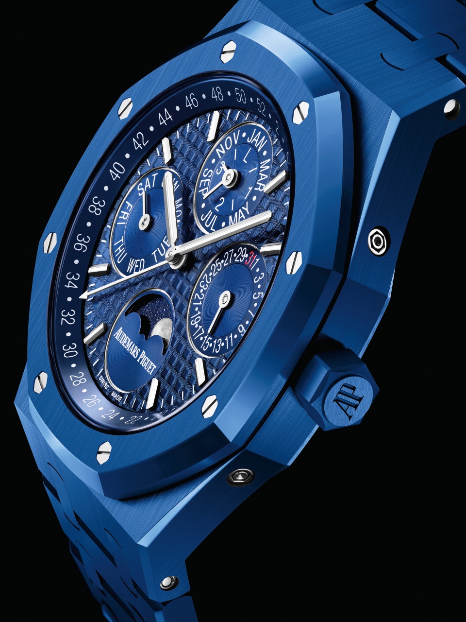 RO_26579CS-OO-1225CS-01_closeup_GP18_JPEG.jpeg